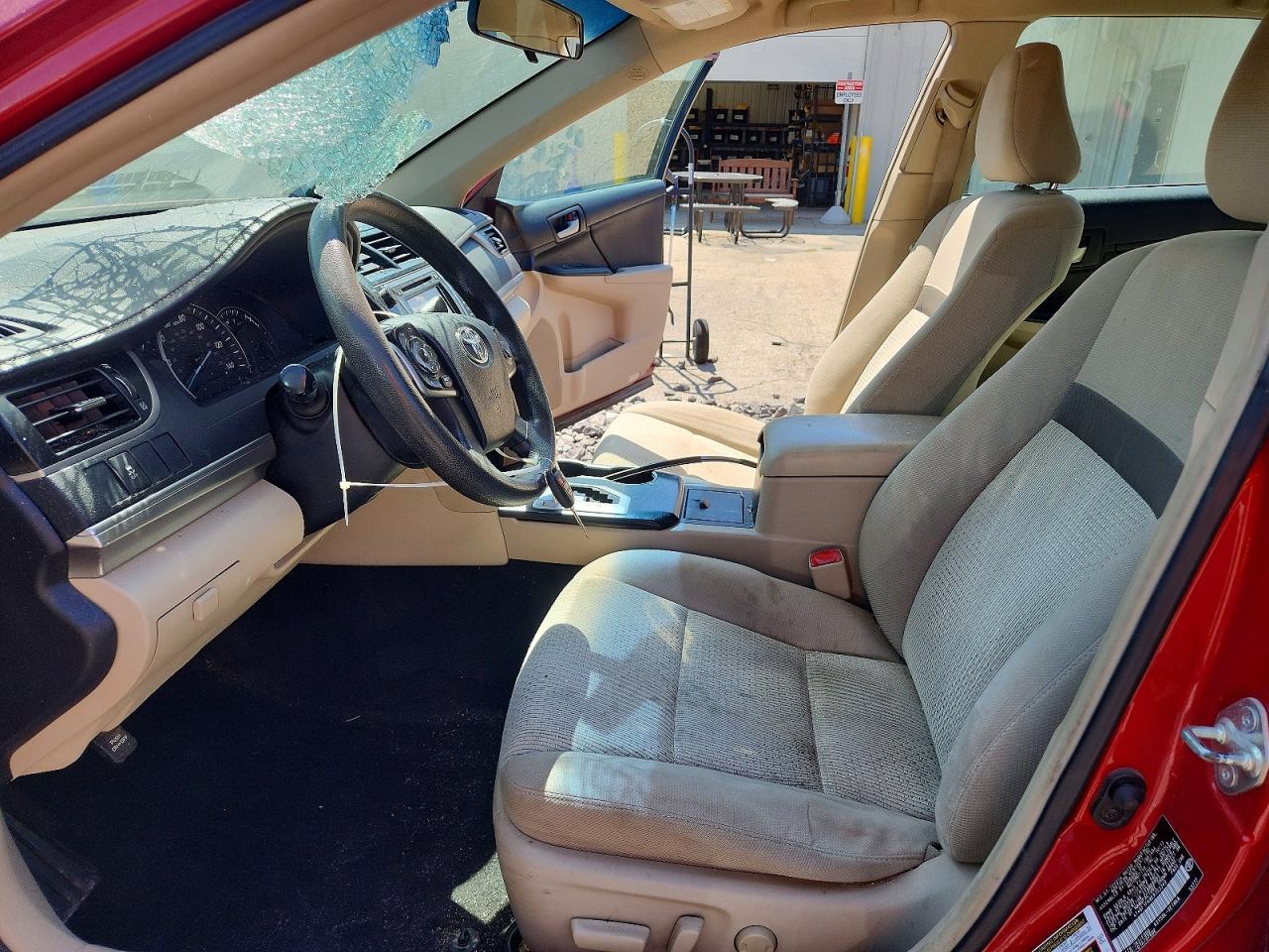 2014 TOYOTA CAMRY