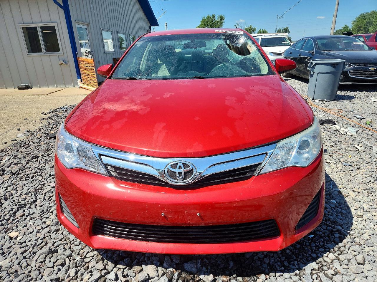 2014 TOYOTA CAMRY