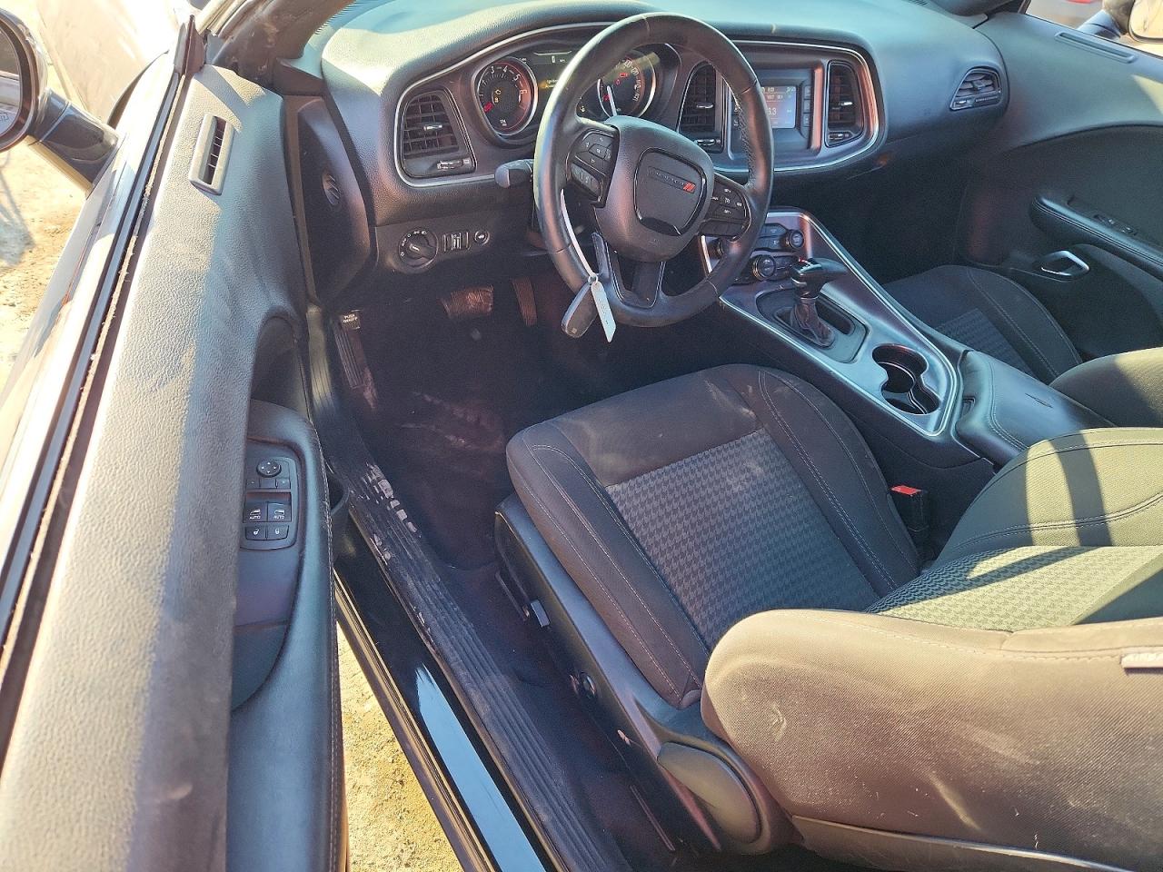2017 DODGE CHALLENGER
