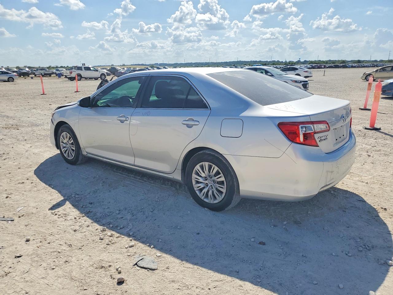2014 TOYOTA CAMRY