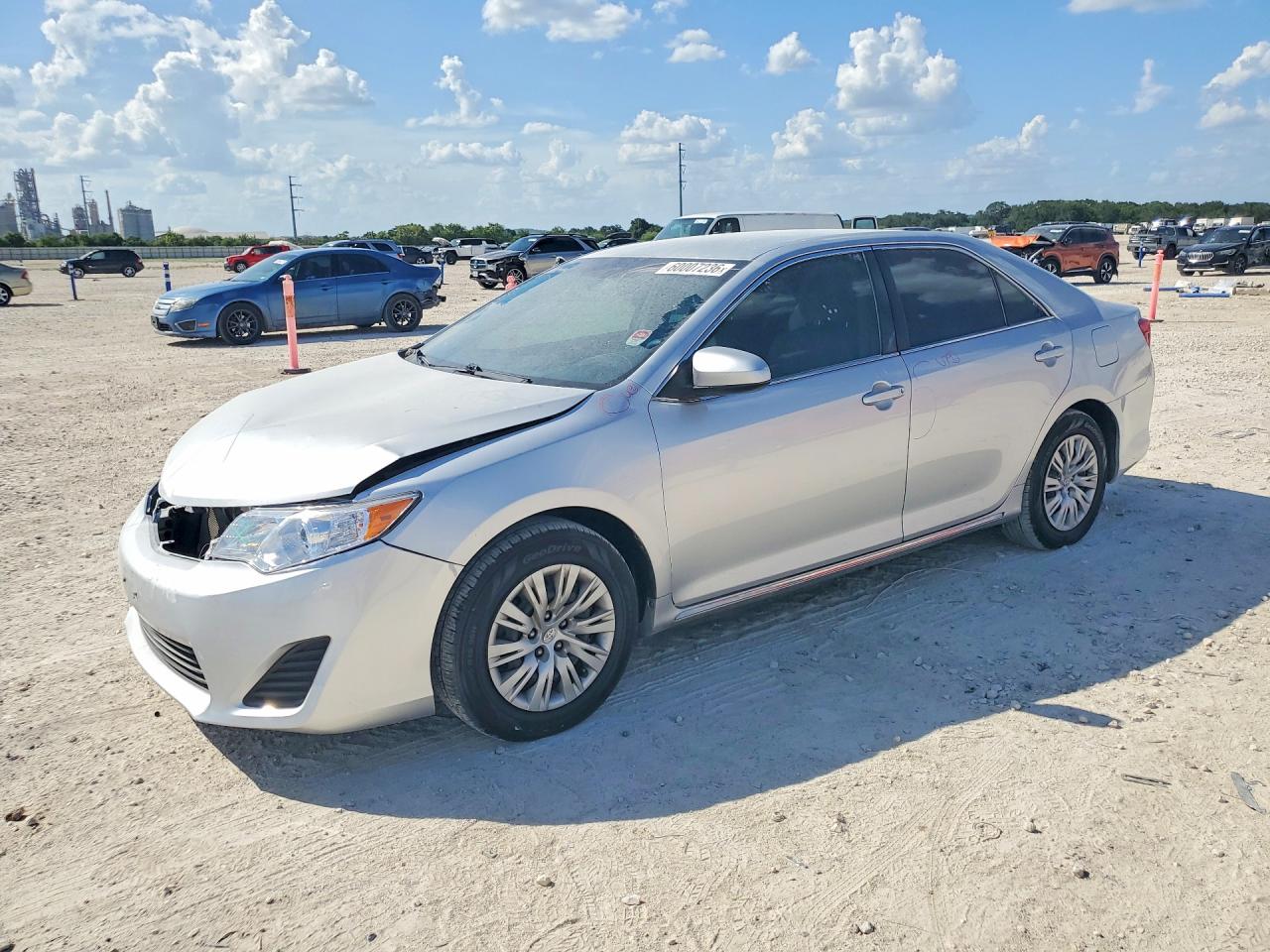 2014 TOYOTA CAMRY