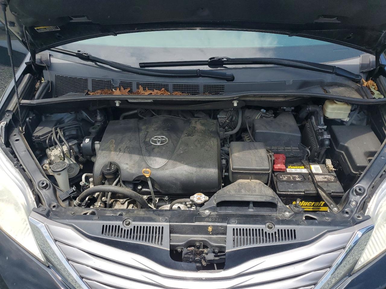 2017 TOYOTA SIENNA