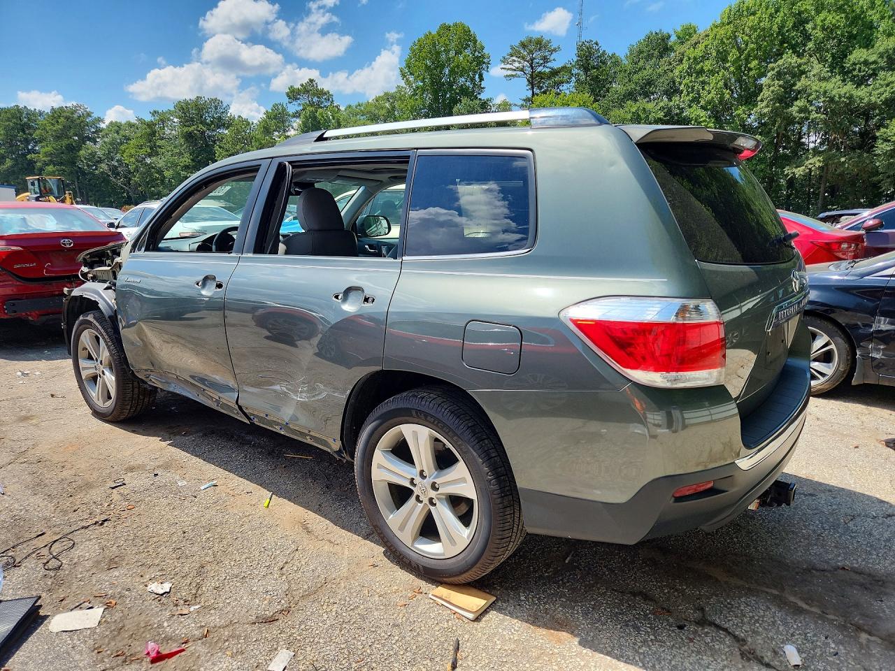 2013 TOYOTA HIGHLANDER