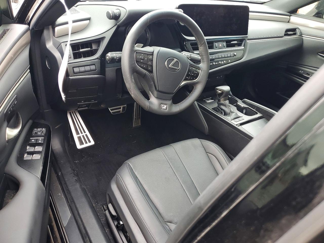 2023 LEXUS ES300