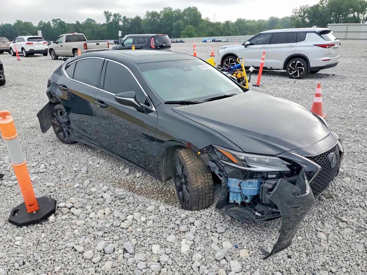 2023 LEXUS ES300