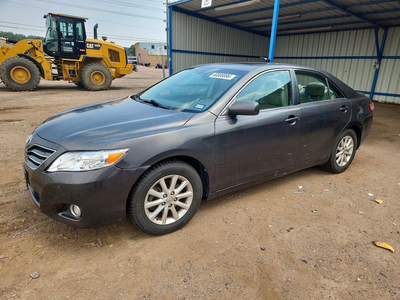2011 TOYOTA CAMRY