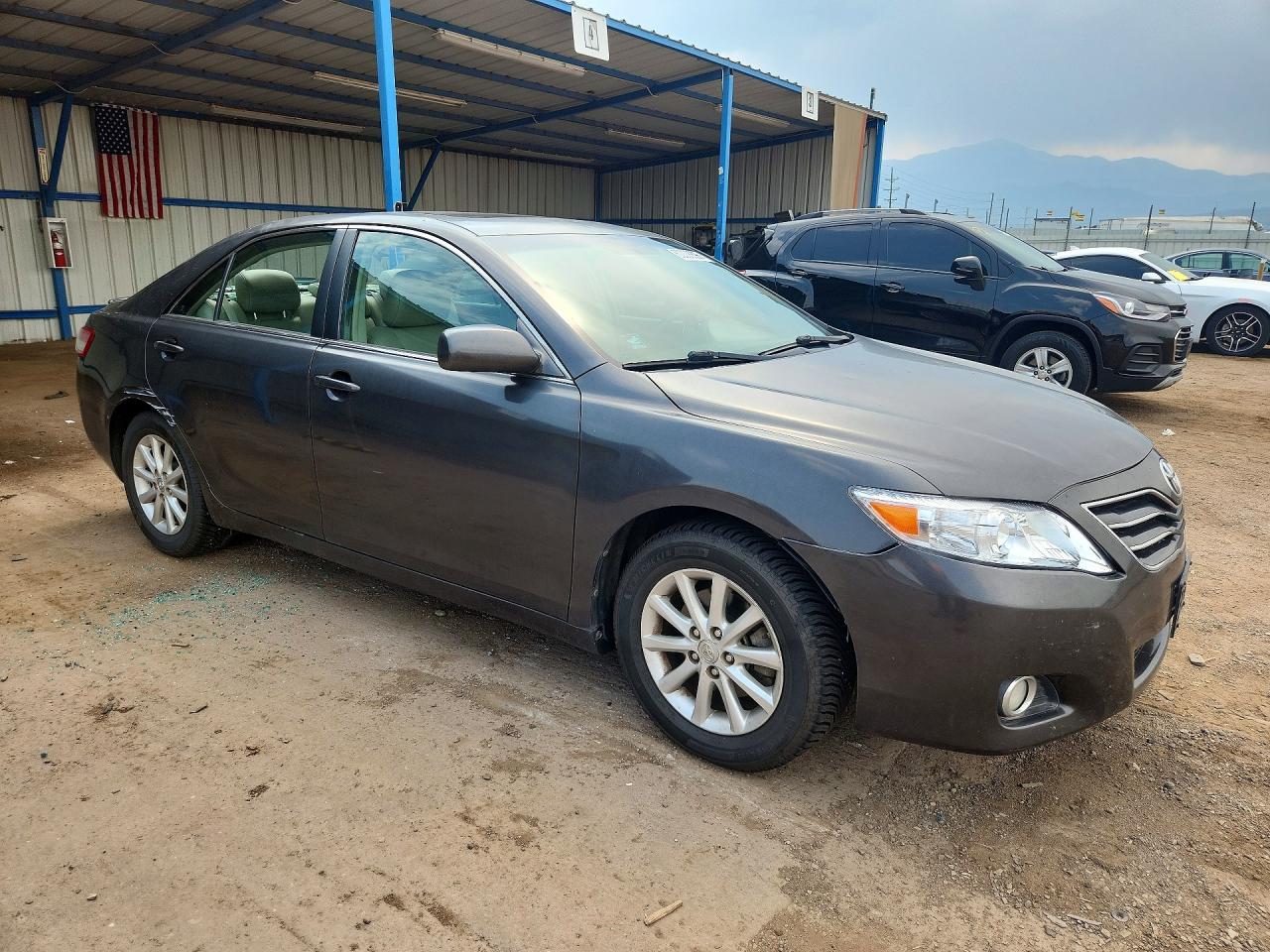 2011 TOYOTA CAMRY