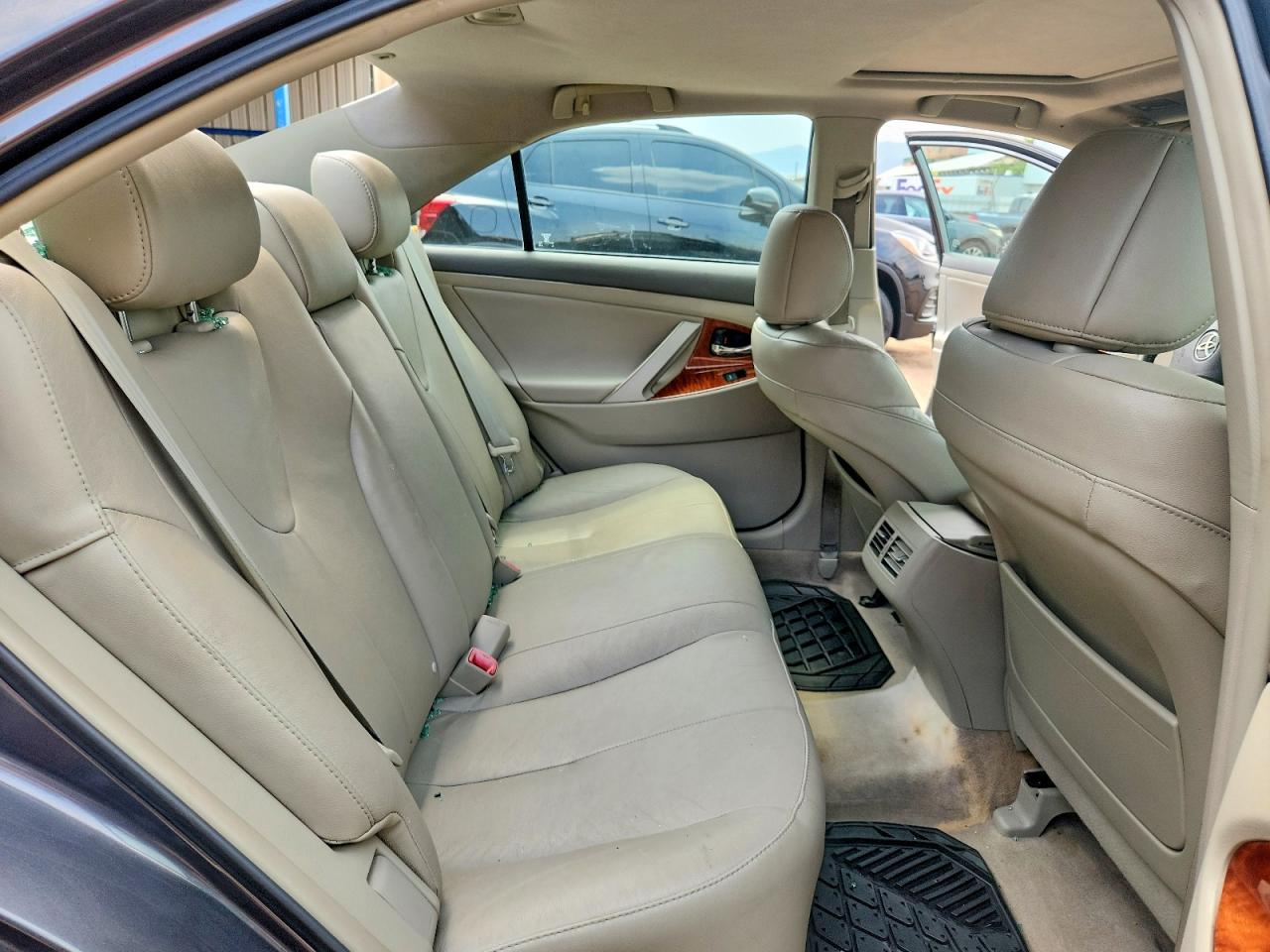 2011 TOYOTA CAMRY