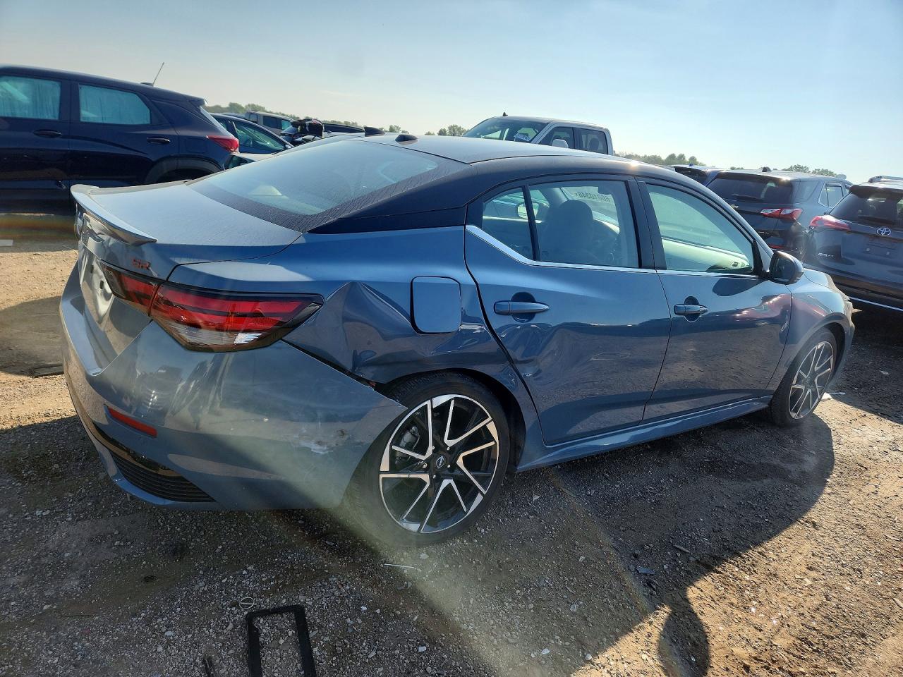 2025 NISSAN SENTRA