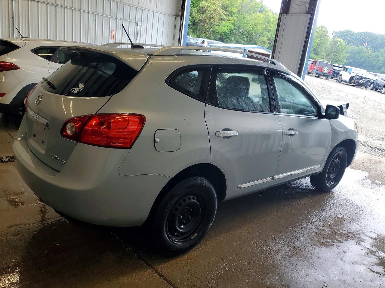 2015 NISSAN ROGUE