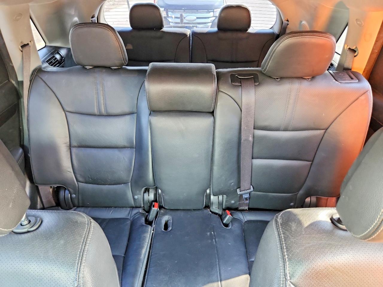2011 KIA SORENTO