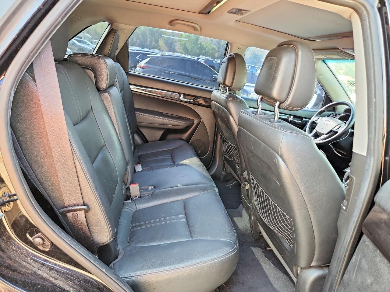 2011 KIA SORENTO
