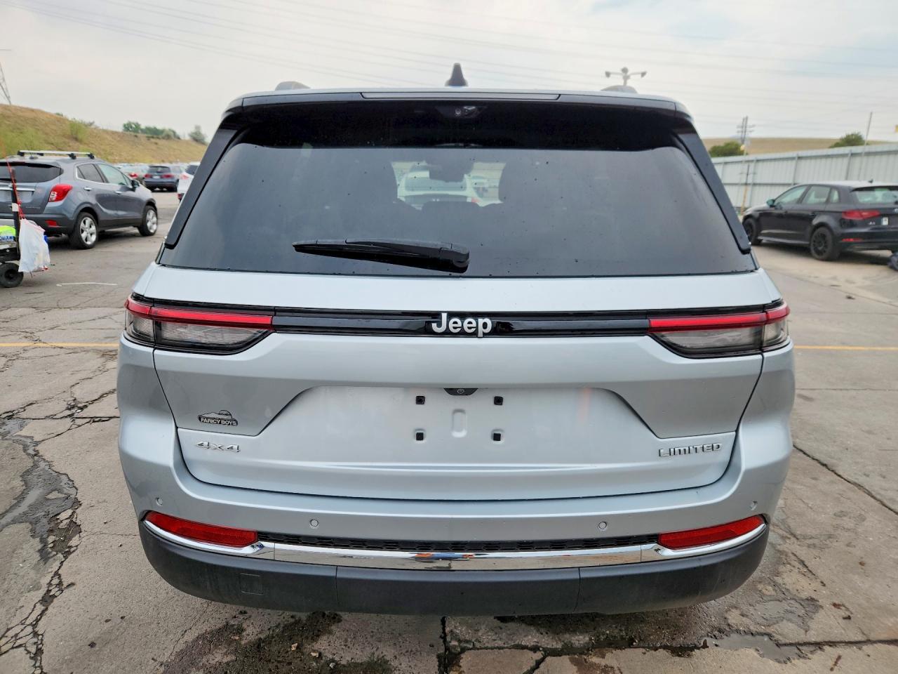 2024 JEEP CHEROKEE