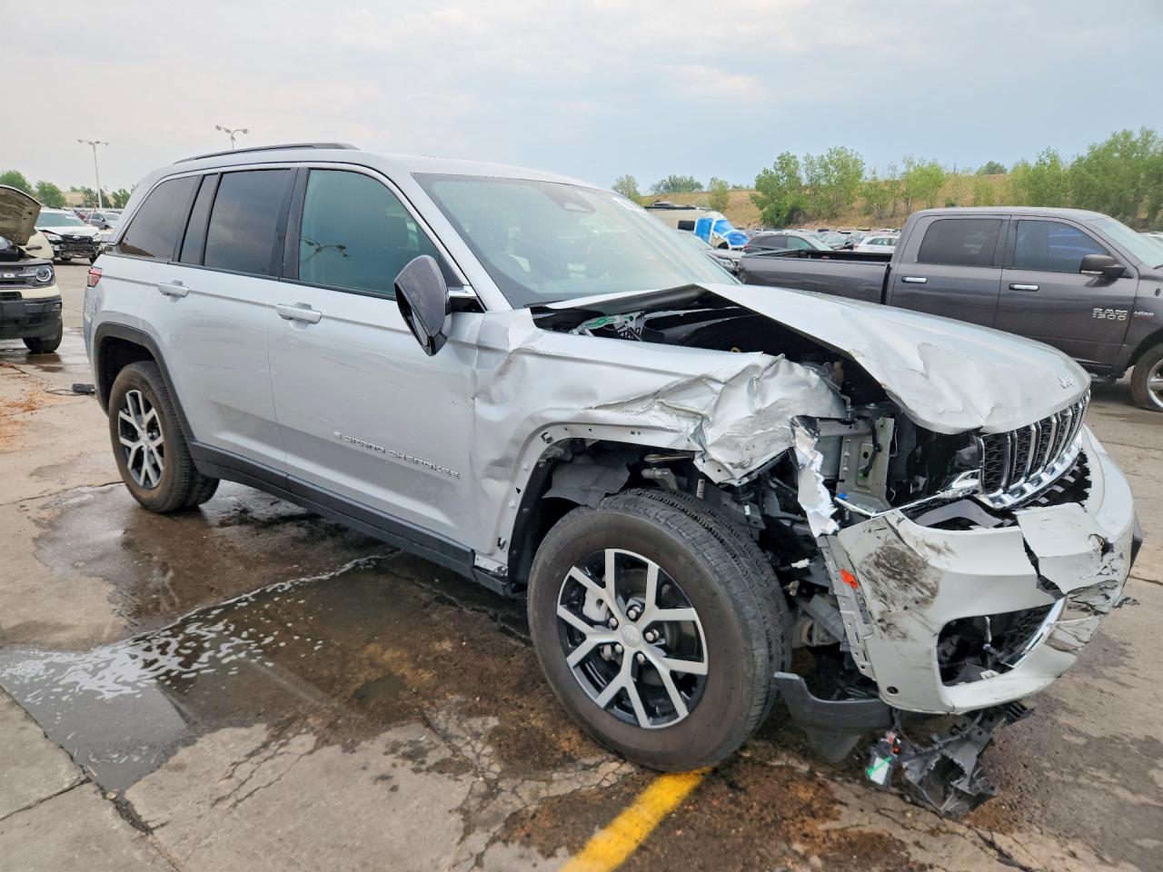 2024 JEEP CHEROKEE
