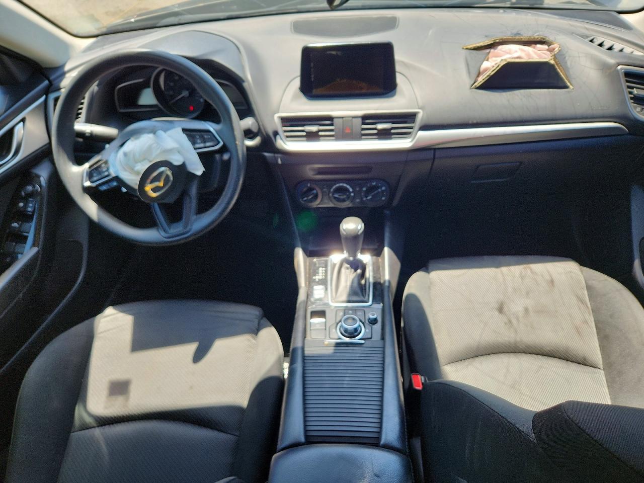 2018 MAZDA 3