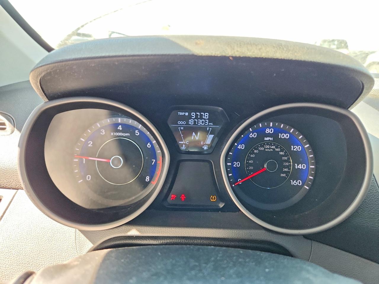 2013 HYUNDAI ELANTRA