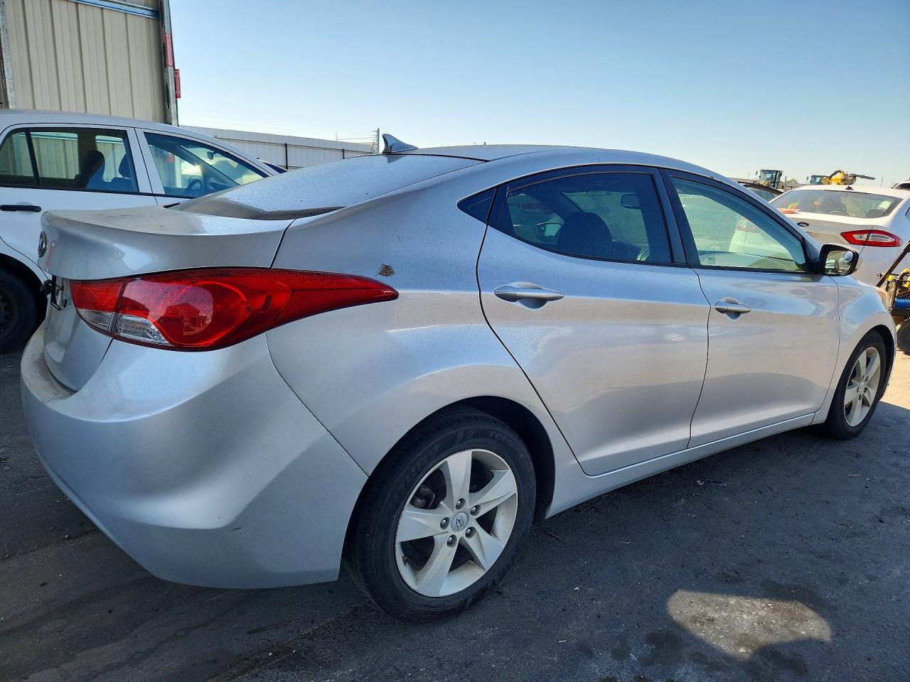 2013 HYUNDAI ELANTRA