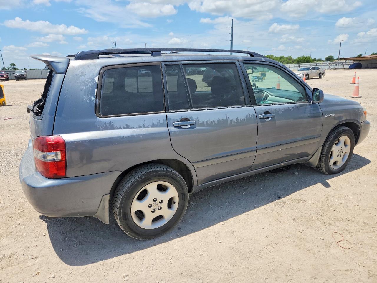 2004 TOYOTA HIGHLANDER