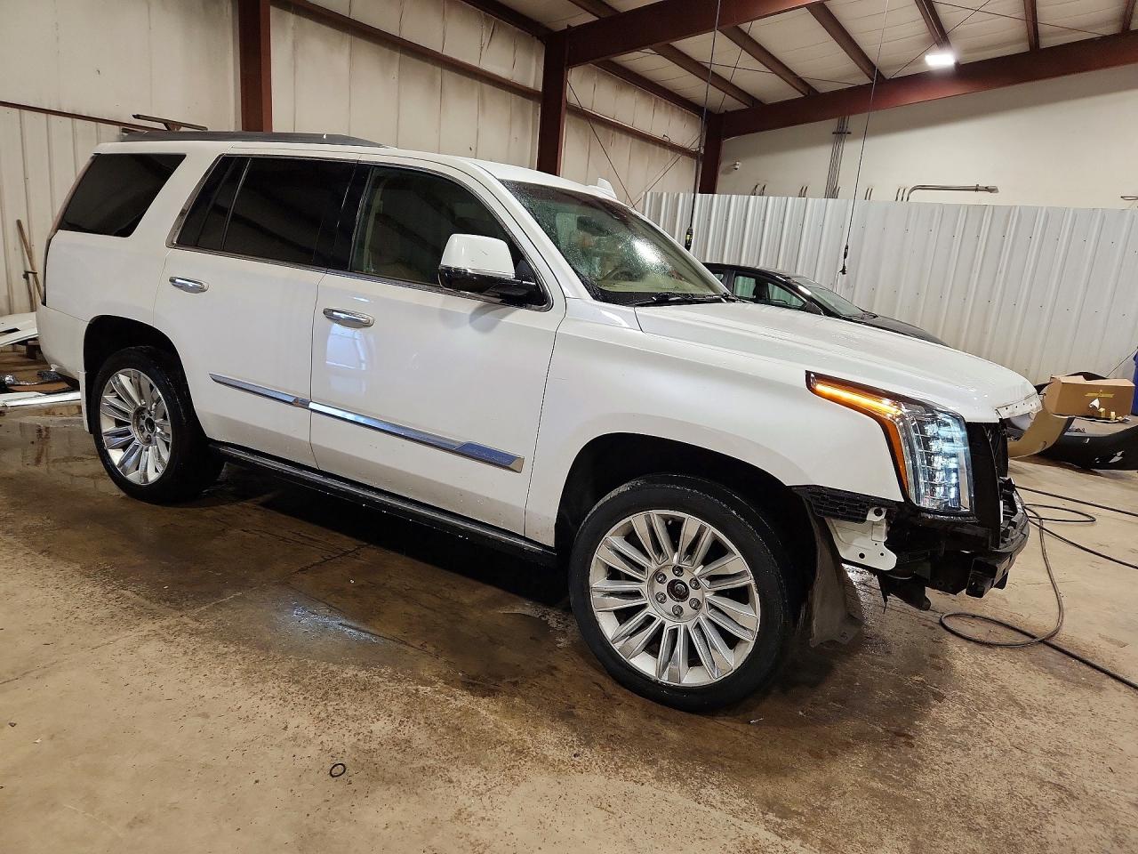 2016 CADILLAC ESCALADE