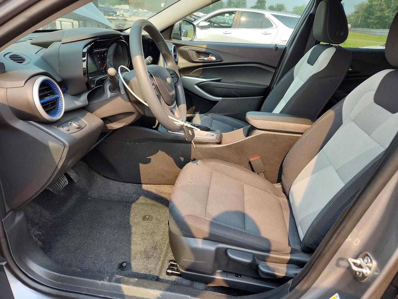 2026 CHEVROLET TRAX