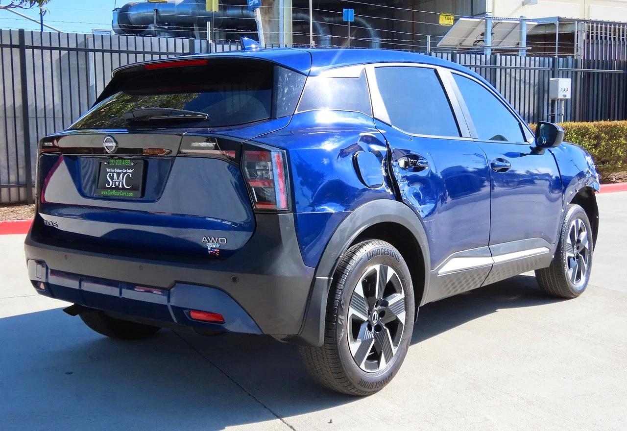 2025 NISSAN KICKS