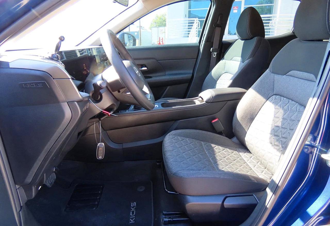 2025 NISSAN KICKS