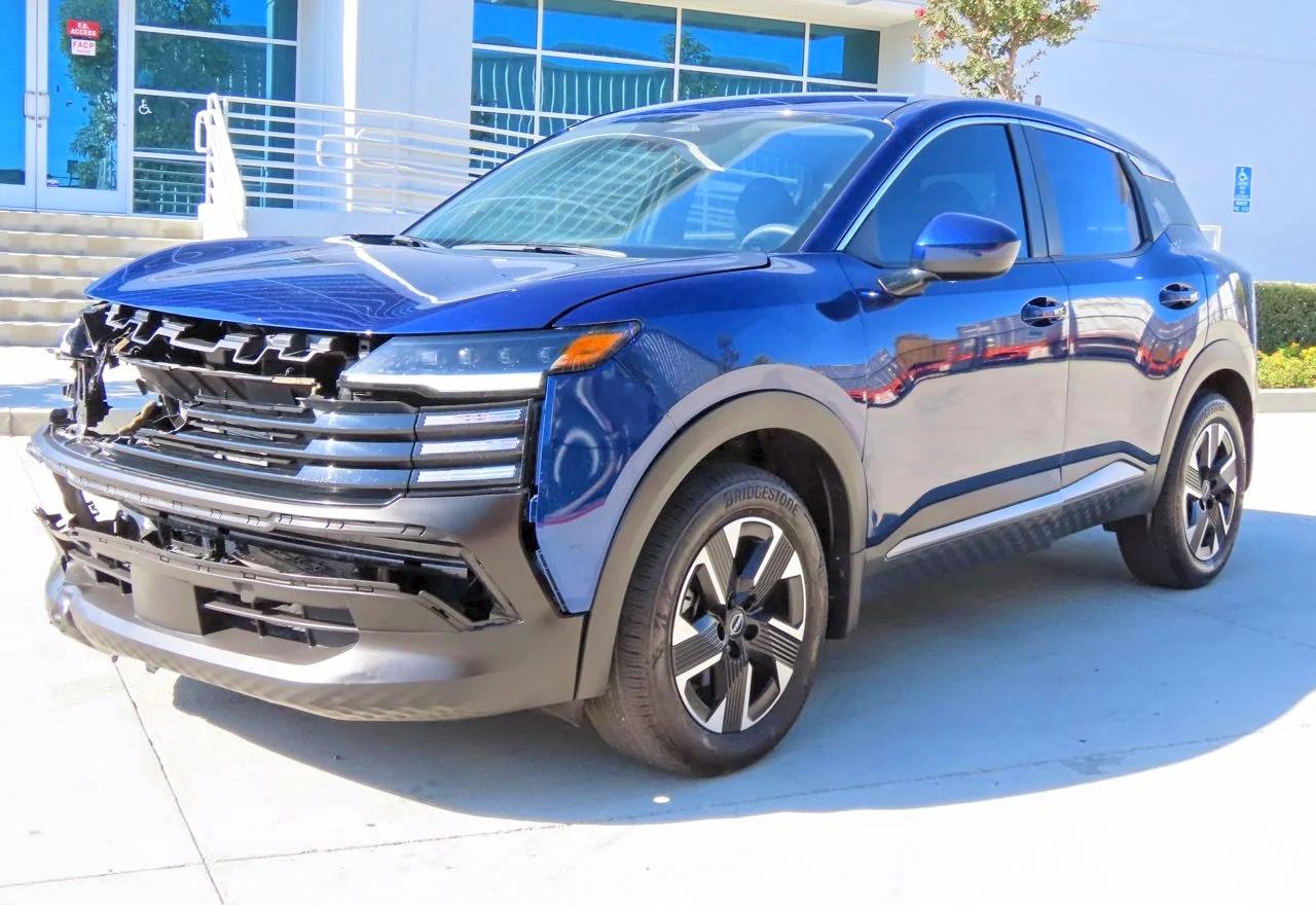 2025 NISSAN KICKS