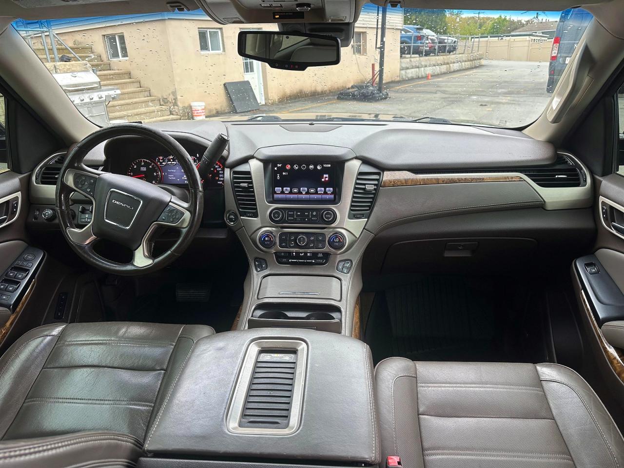 2016 GMC YUKON