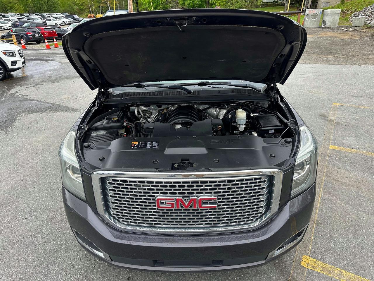 2016 GMC YUKON