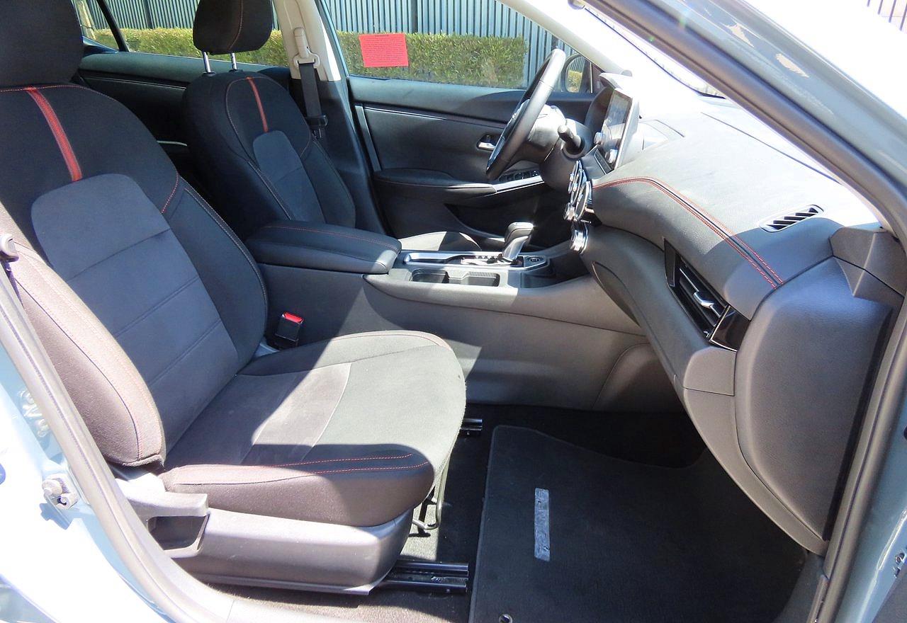 2025 NISSAN SENTRA