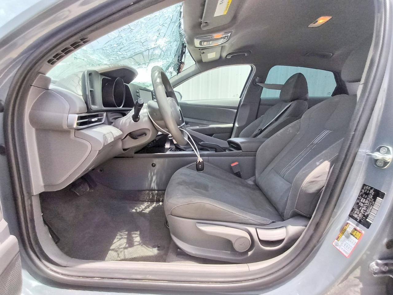 2023 HYUNDAI ELANTRA