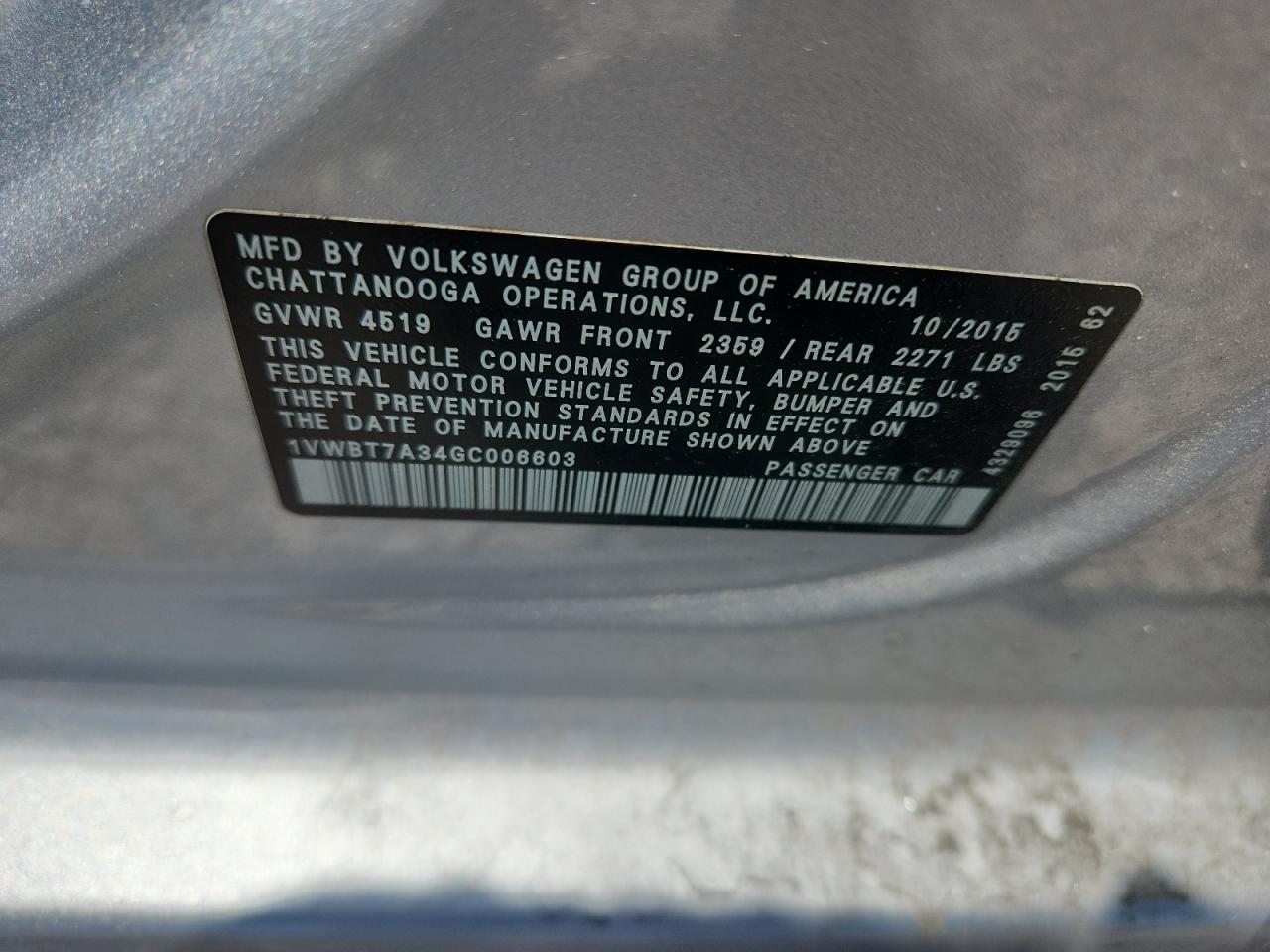2016 VOLKSWAGEN PASSAT