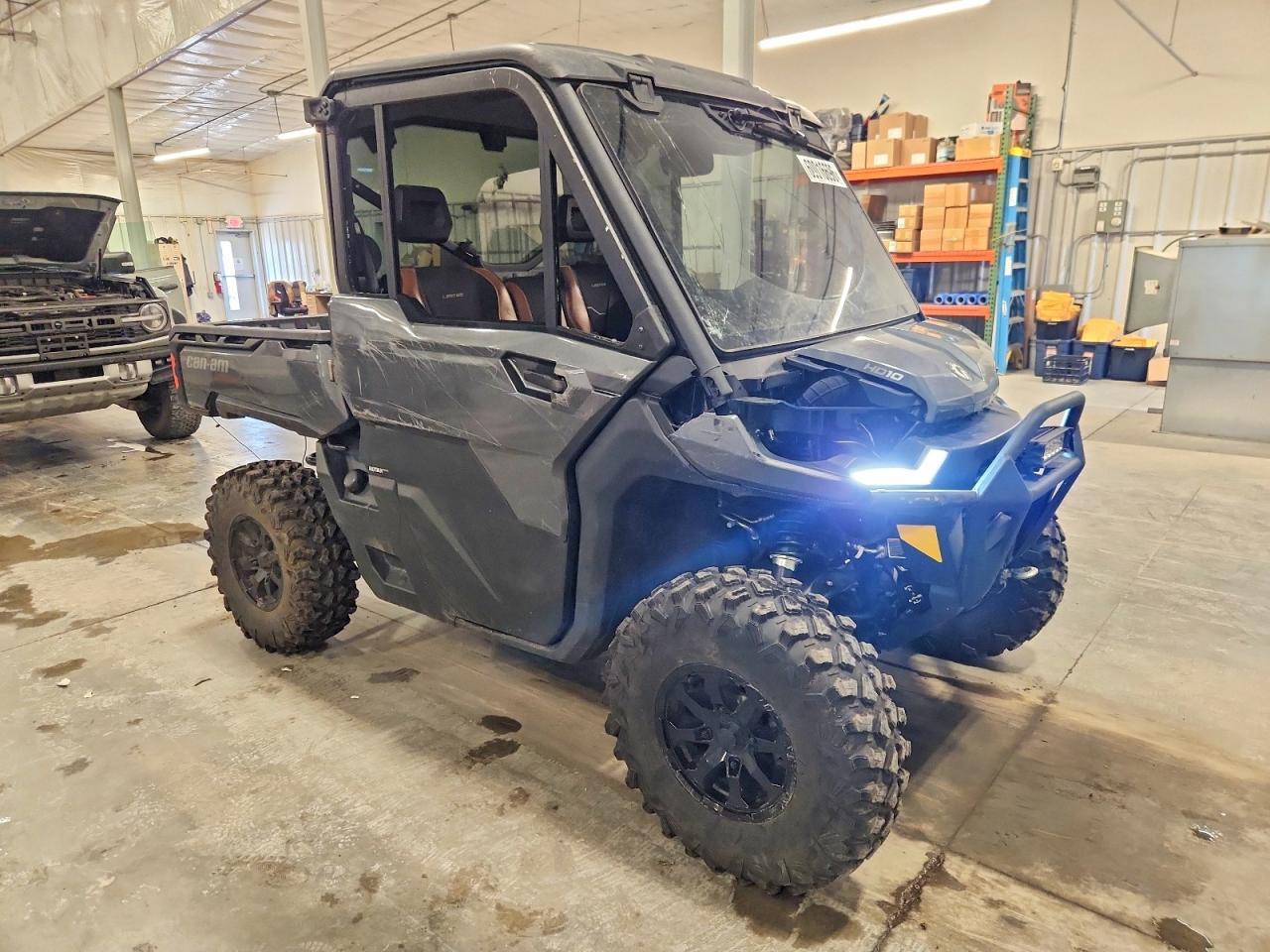 2023 CAN-AM DEFENDER