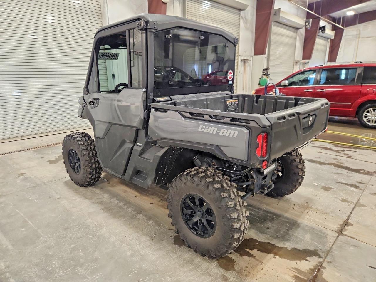 2023 CAN-AM DEFENDER