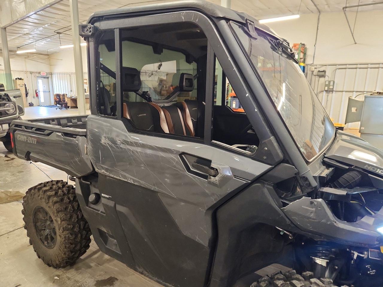 2023 CAN-AM DEFENDER