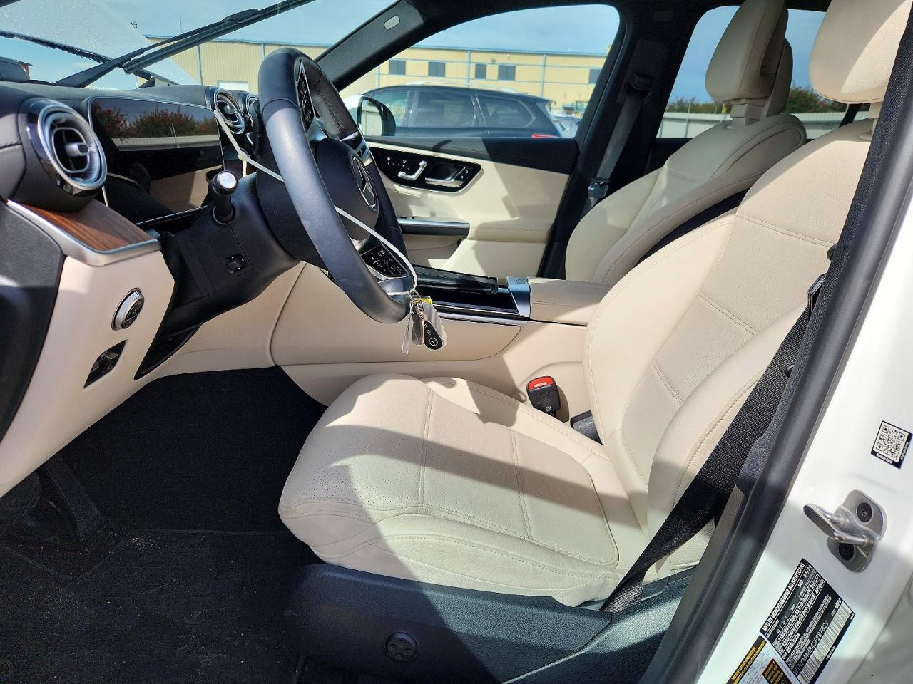 2025 MERCEDES-BENZ GLC-CLASS
