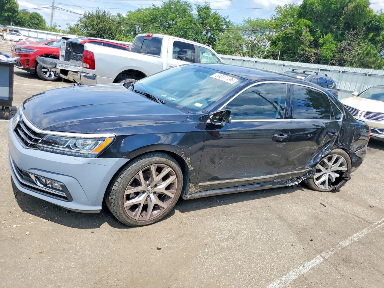 2017 VOLKSWAGEN PASSAT