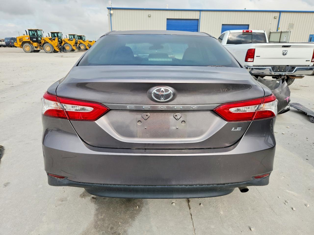 2018 TOYOTA CAMRY