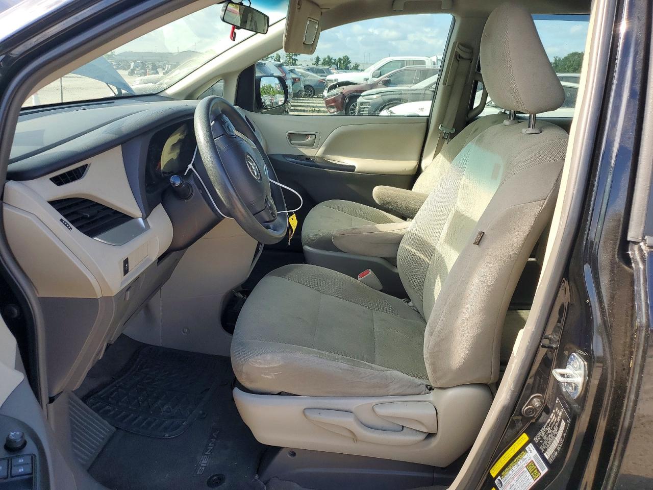 2015 TOYOTA SIENNA