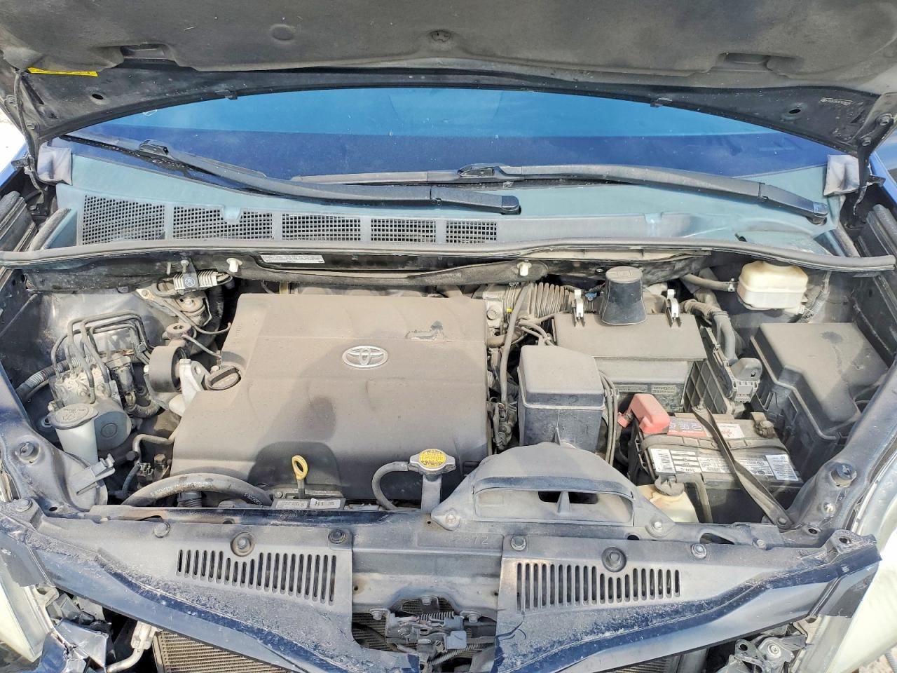 2015 TOYOTA SIENNA