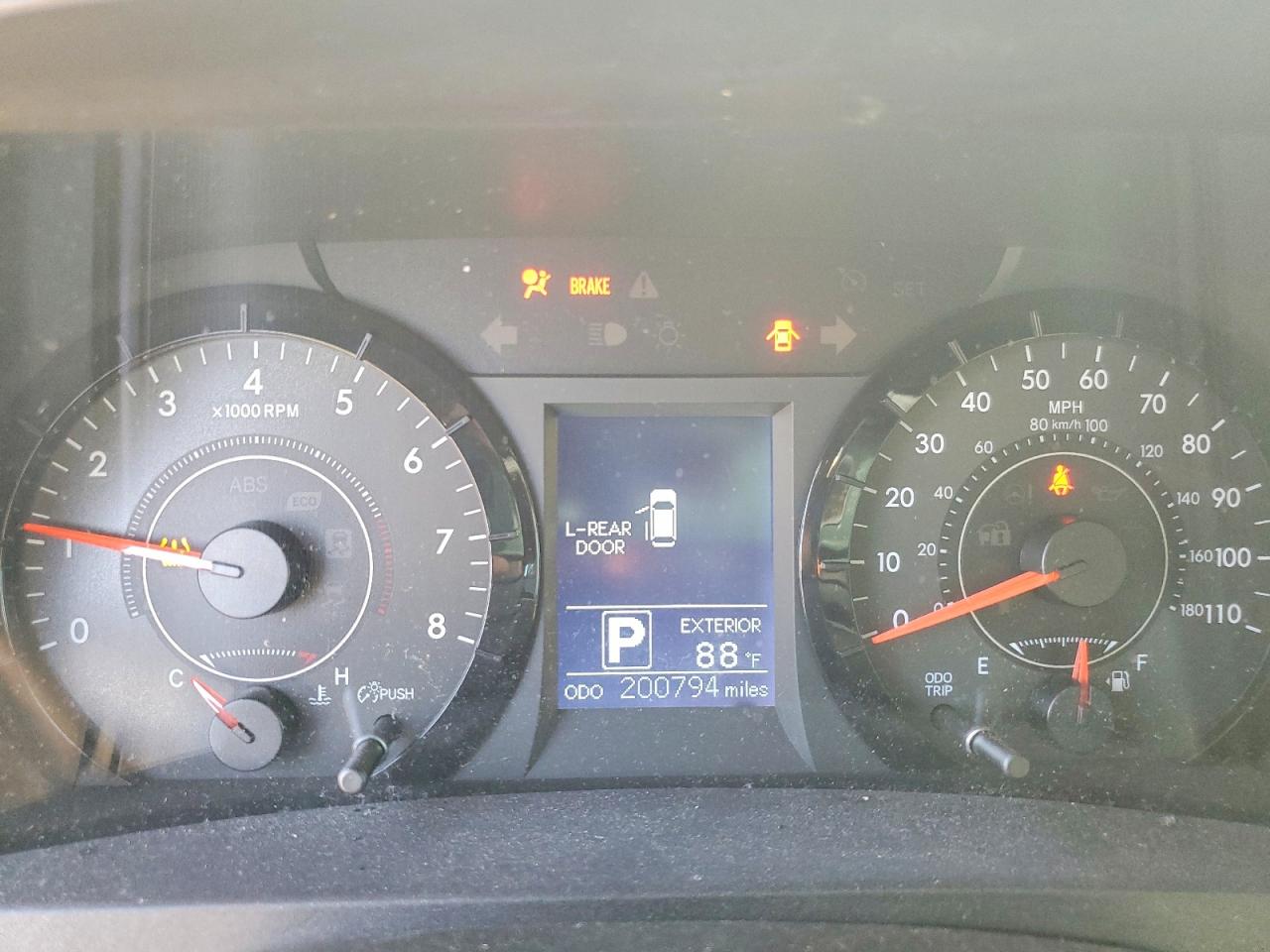 2015 TOYOTA SIENNA
