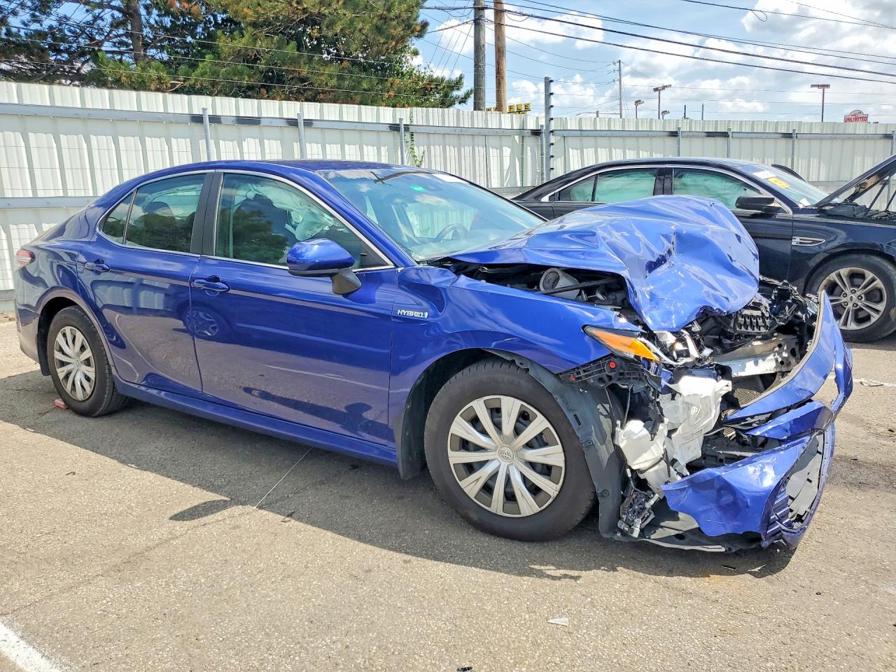 2018 TOYOTA CAMRY