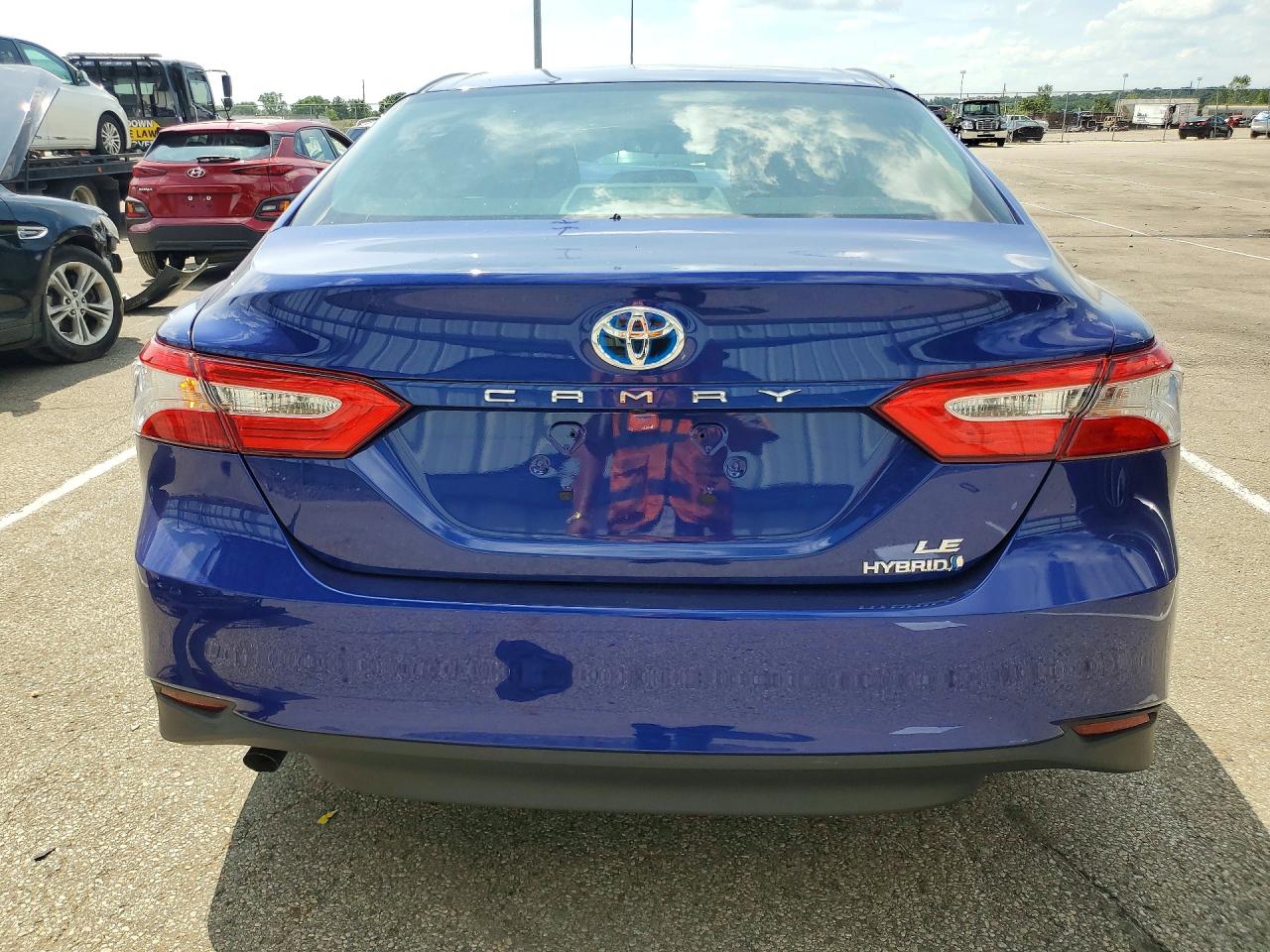 2018 TOYOTA CAMRY