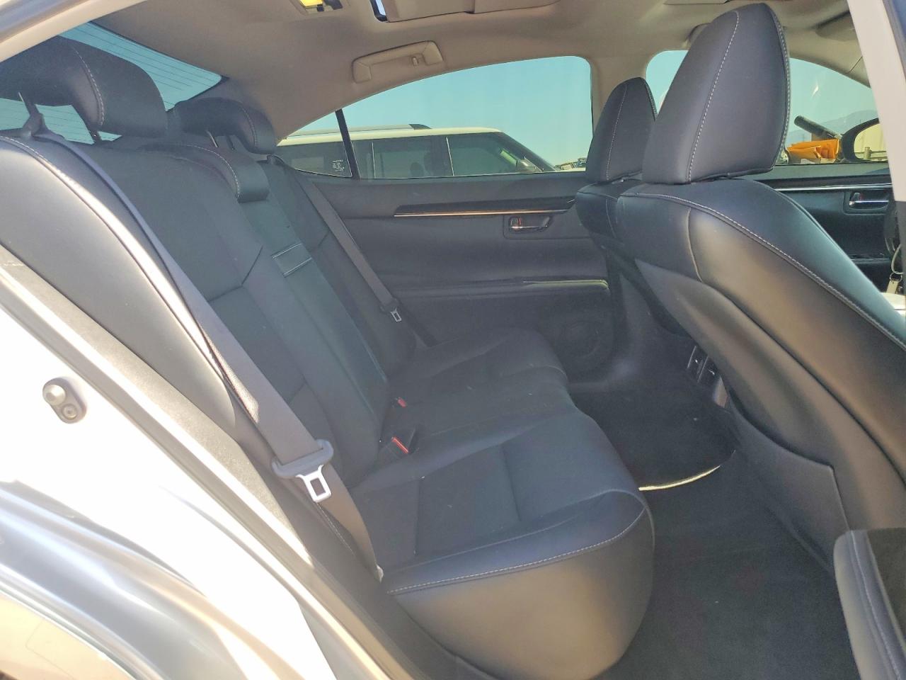 2018 LEXUS ES350