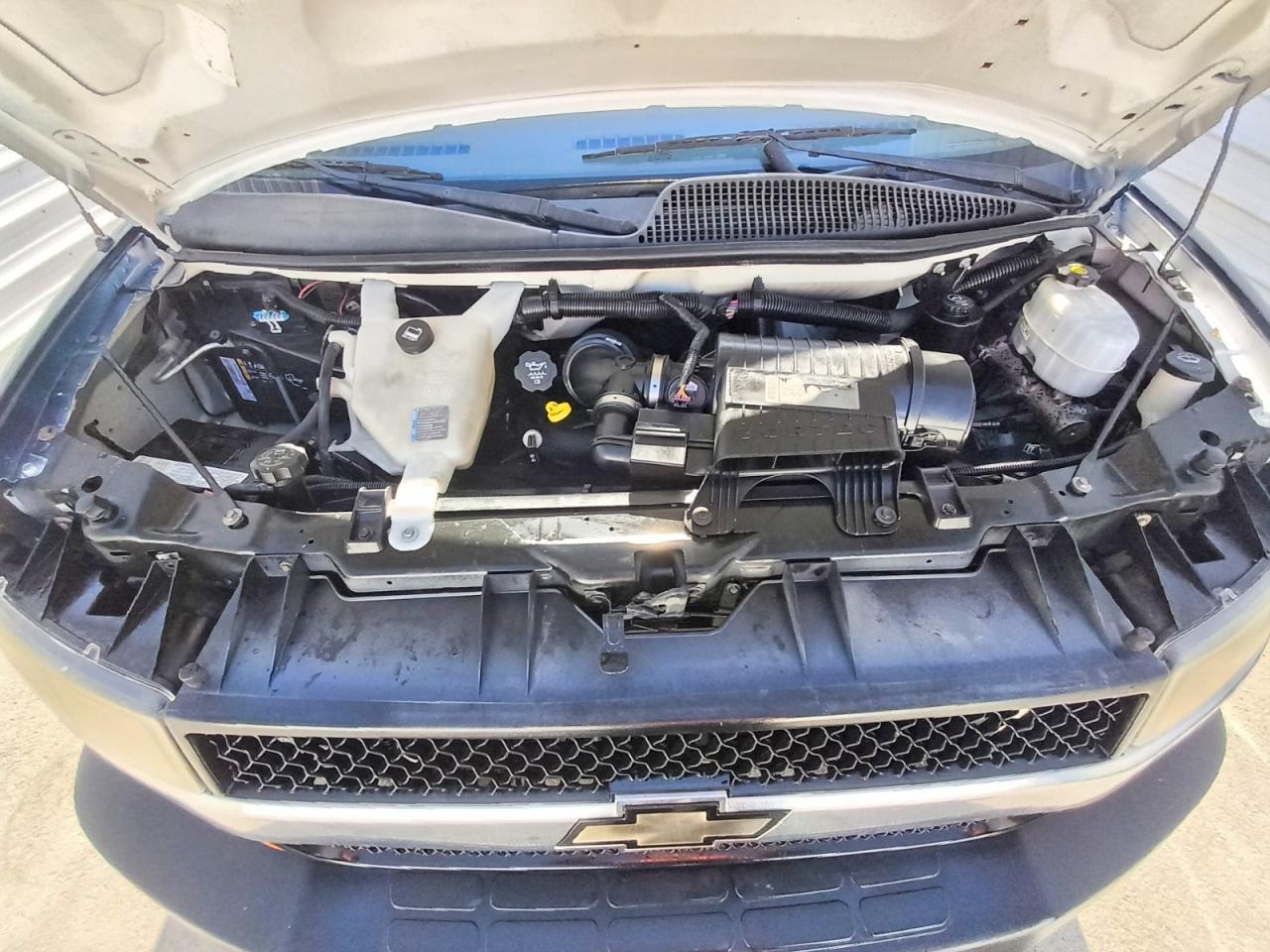 2011 CHEVROLET EXPRESS