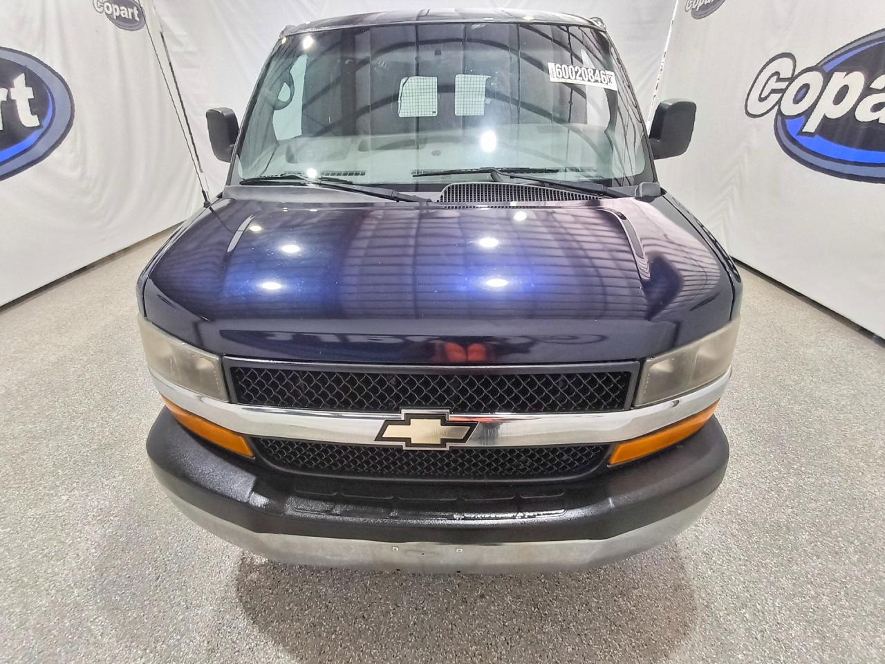 2011 CHEVROLET EXPRESS
