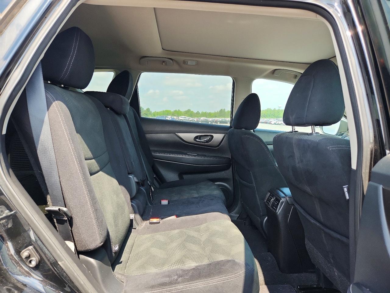 2015 NISSAN ROGUE