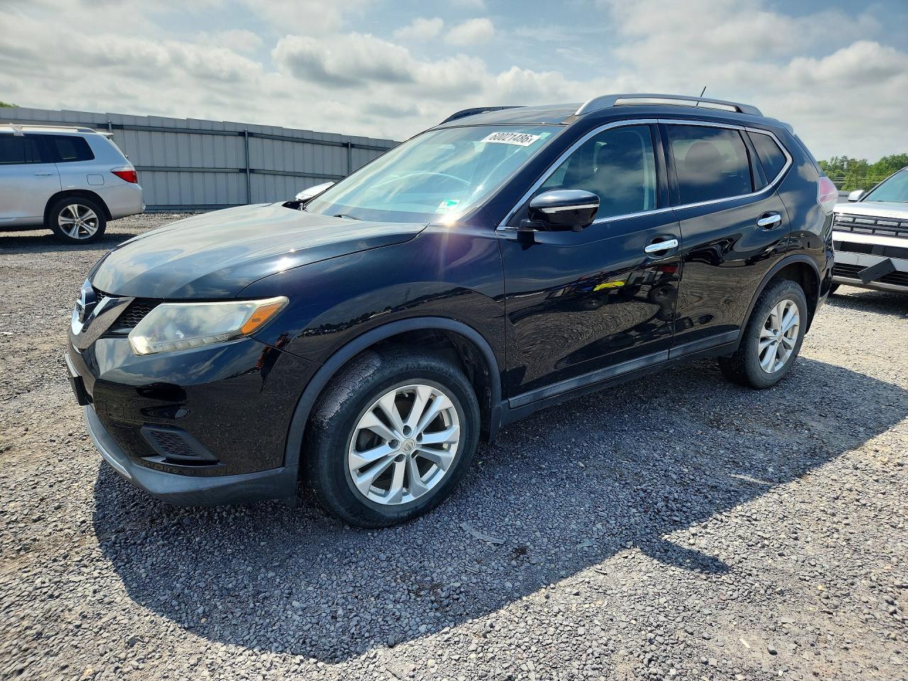 2015 NISSAN ROGUE