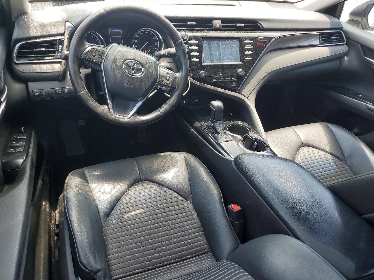 2019 TOYOTA CAMRY