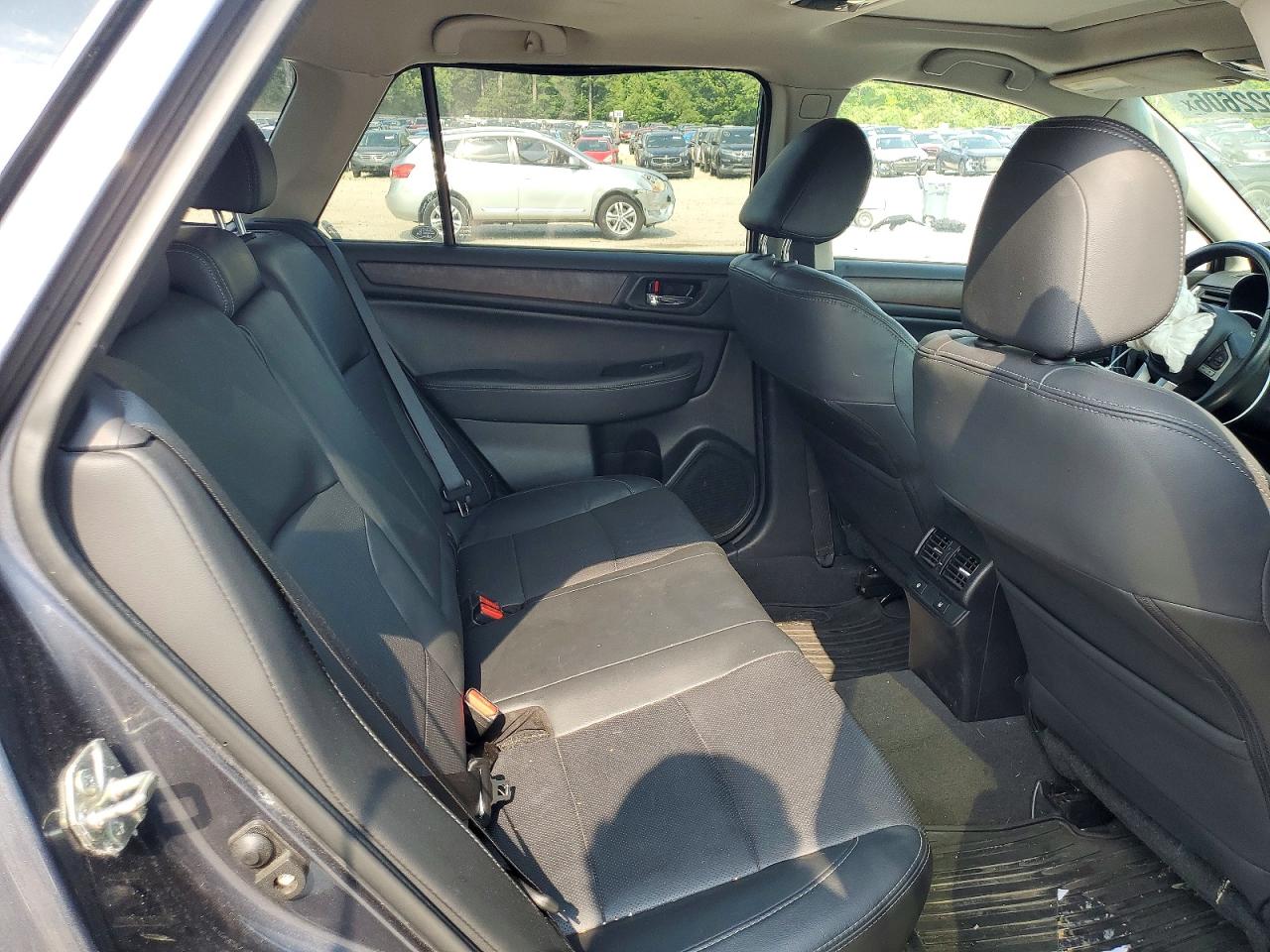 2016 SUBARU OUTBACK